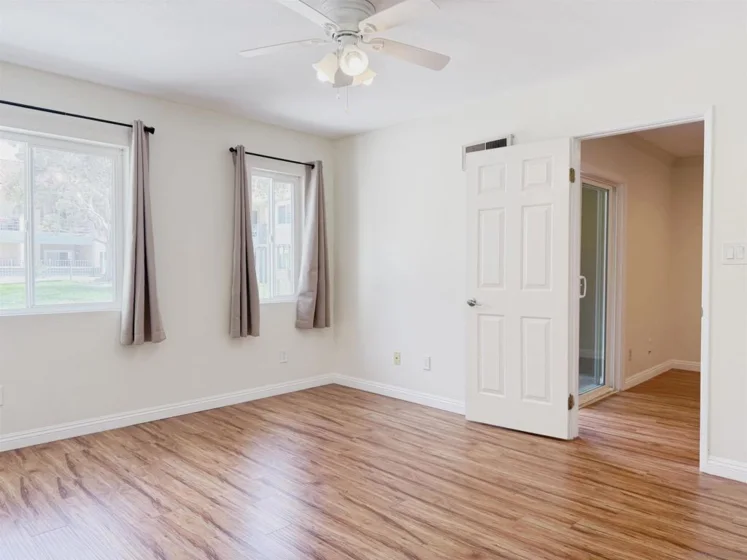 7405 Charmant Drive #2013 photo 22