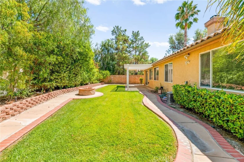 39894 Camden Court photo 67