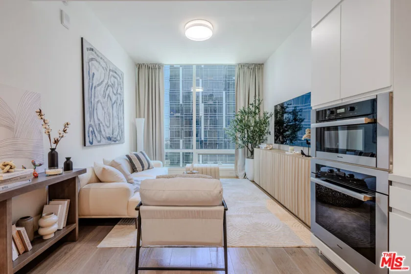 877 Francisco Street #1903 photo 1