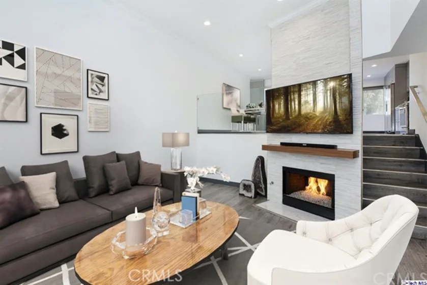 5455 Sylmar Avenue #502 photo 1
