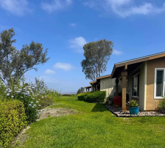 4411 Kittiwake Way photo 3