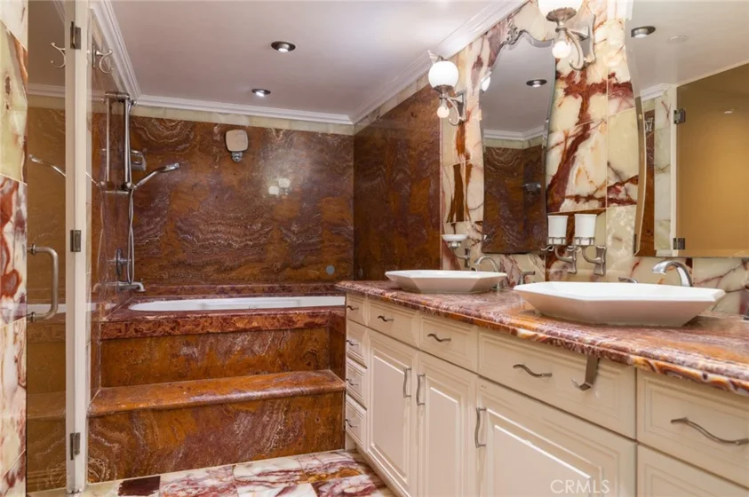 343 E Pioneer Drive #802 photo 20