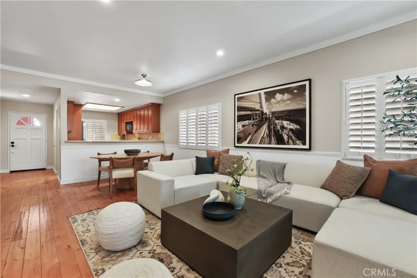 366 Villa Point photo 12