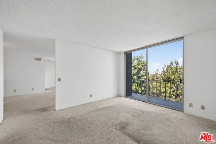 100 S Doheny Drive #719 photo 20