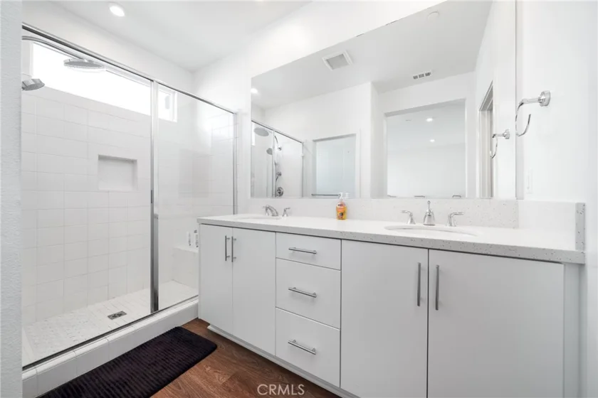 1602 W Bushell photo 23