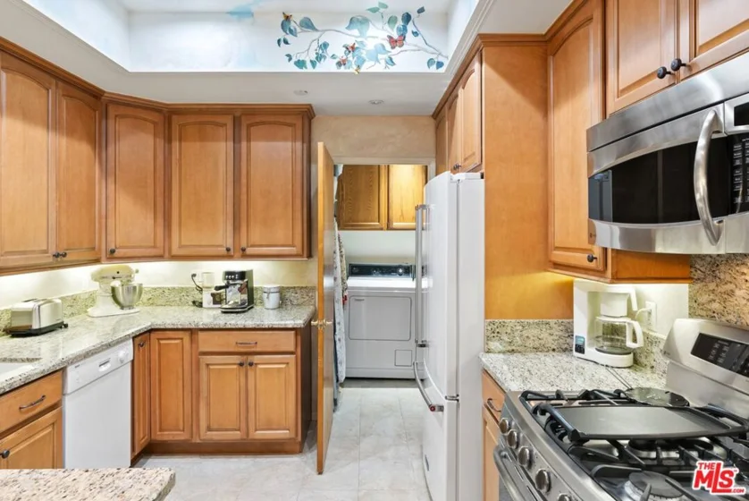 14630 Dickens Street #105 photo 18