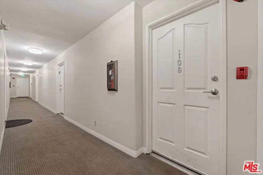 1160 Granville Avenue #108 photo 13