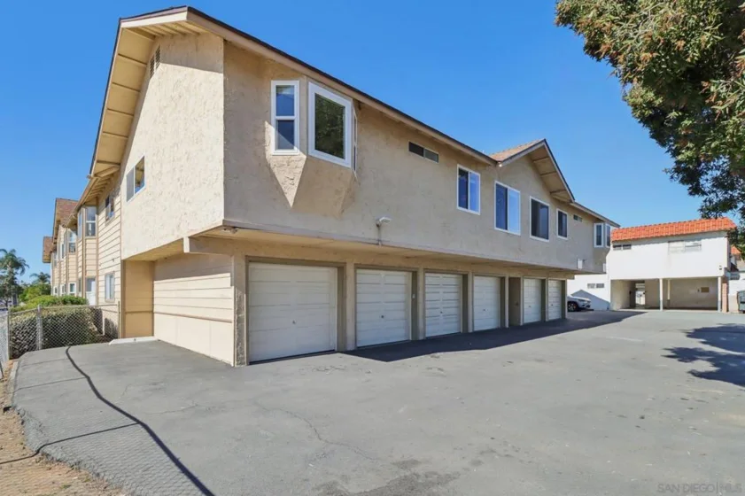 1274 Holly Avenue photo 46