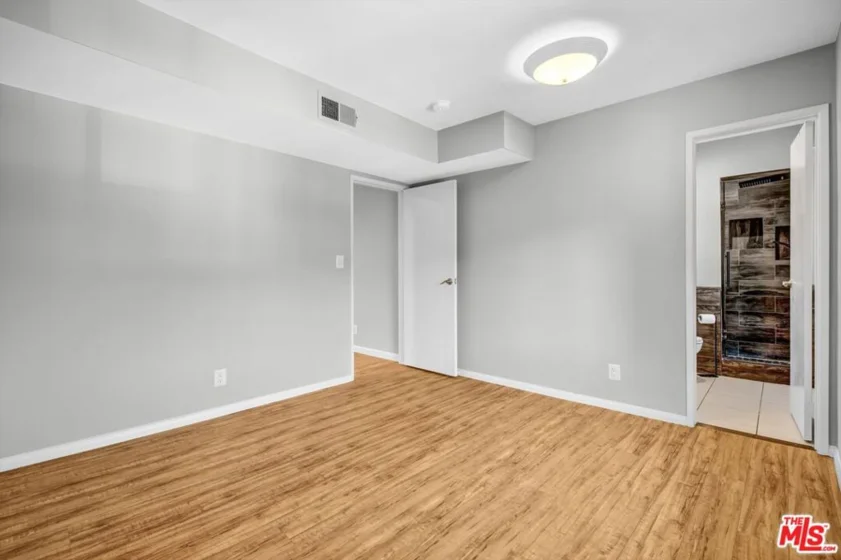 1766 Griffith Park Boulevard #1 photo 7