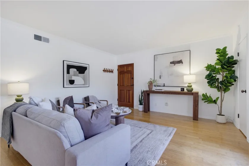 852 15th Street #5 photo 4