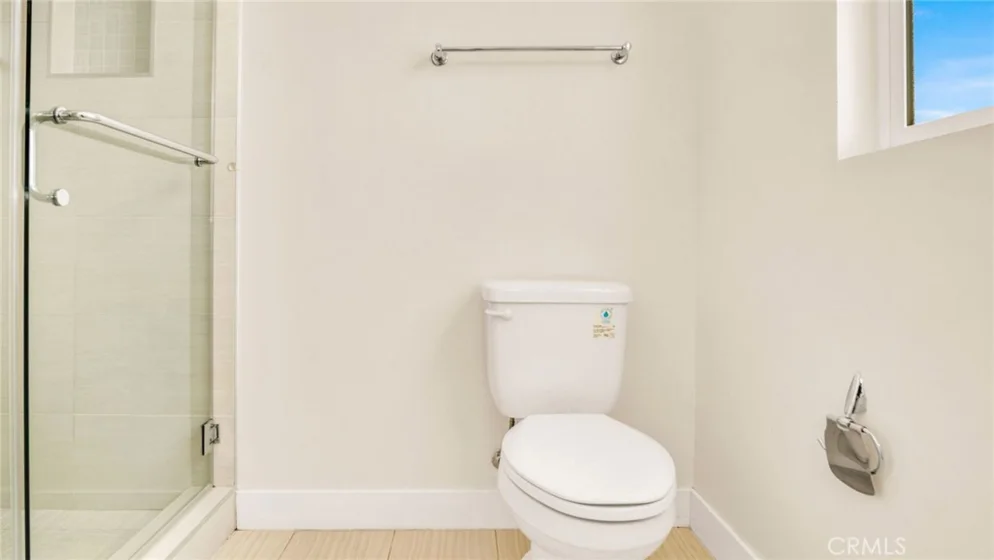 9237 Wakefield Avenue #11 photo 31