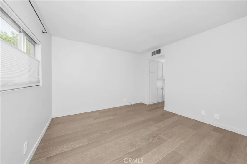521 Montana Avenue #211 photo 15