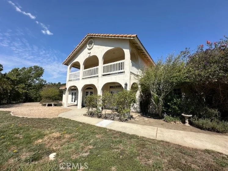 27300 Capricho Circle photo 1
