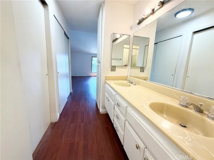 15155 Sherman Way #49 photo 15