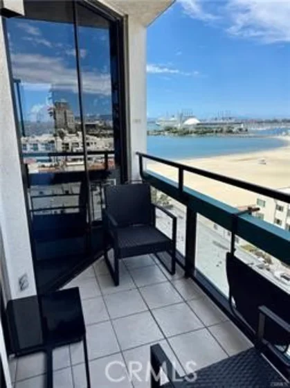 1310 E Ocean #906 photo 26