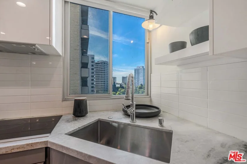 10501 Wilshire Boulevard #1012 photo 14