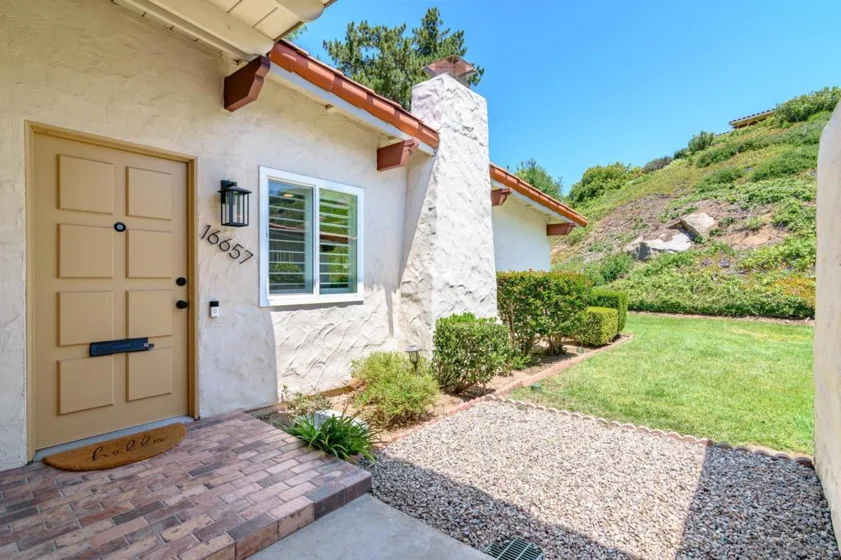 16657 Roca Drive photo 3
