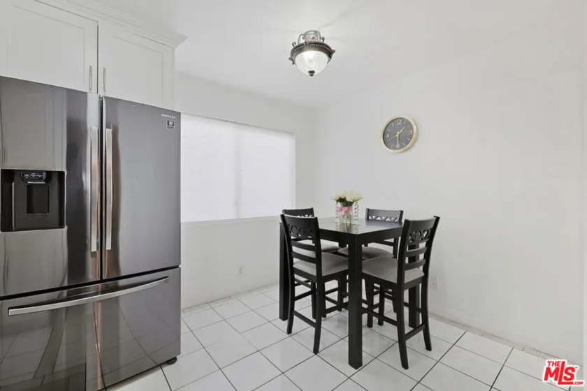 7422 Hazeltine Avenue #3 photo 13