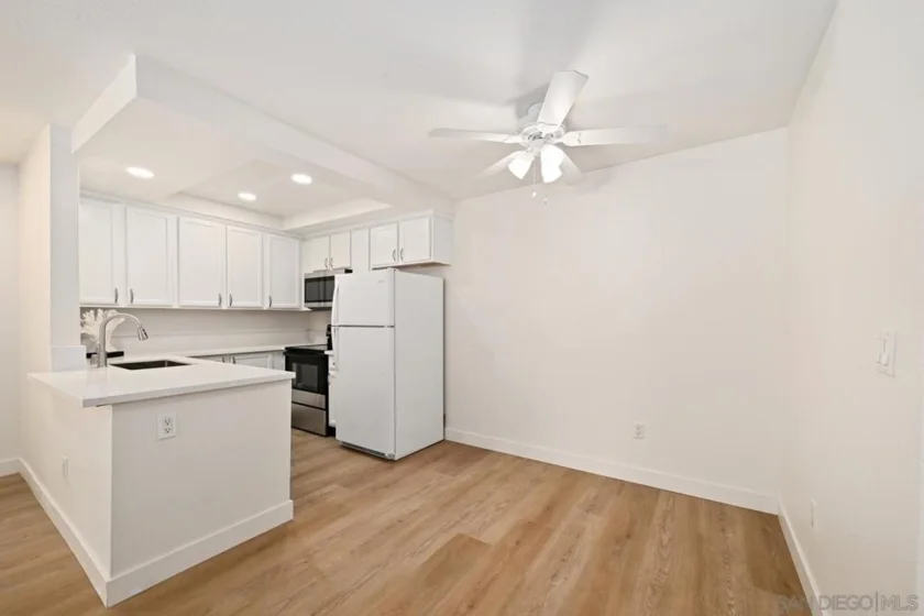 432 Edgehill Lane #145 photo 8