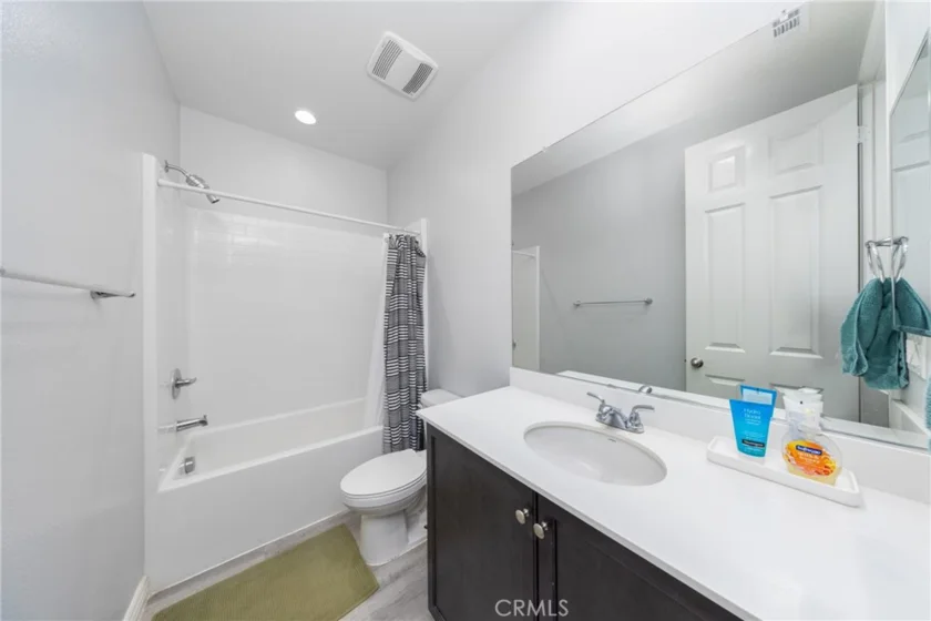 34204 Chenille photo 23