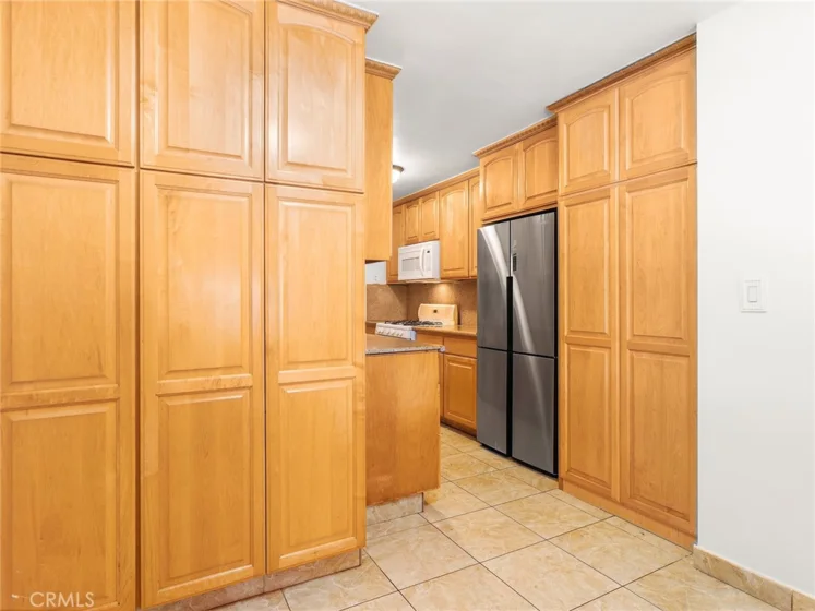 6904 Radford Avenue #7 photo 6