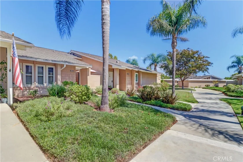 8566 Sierra #912-D photo 35