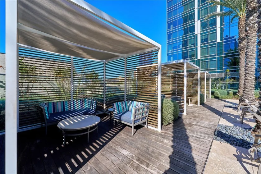 877 Francisco Street #1717 photo 23