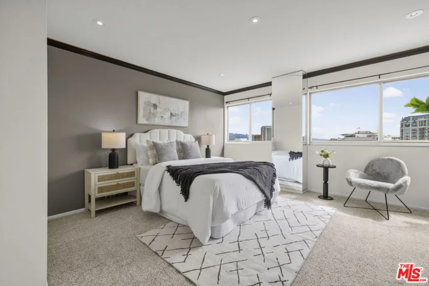 10701 Wilshire Boulevard #2202 photo 32