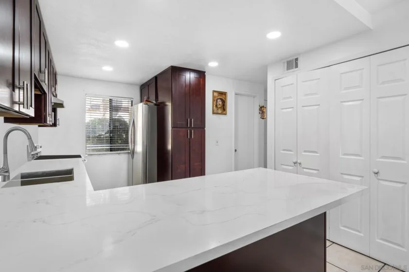 389 Shady Lane #I photo 7