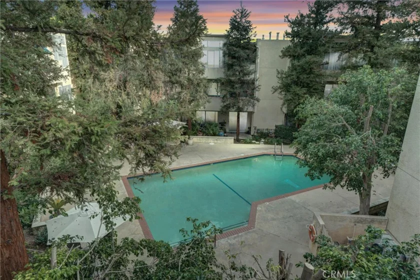7800 Topanga Canyon photo 1