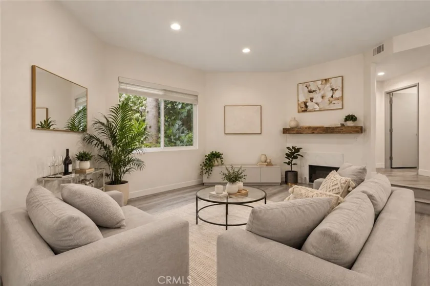 11949 Goshen Avenue #110 photo 2
