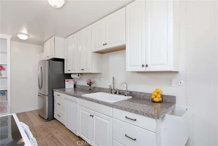 2386 E Del Mar Boulevard #111 photo 9