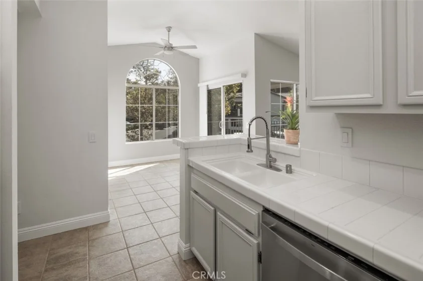 16 Chaumont Circle photo 16
