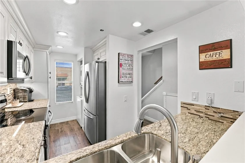 25 Bentwood Lane photo 9