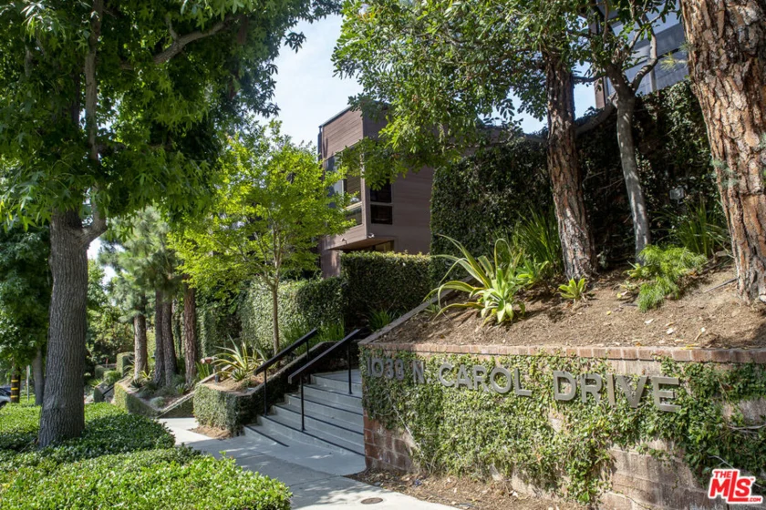 1033 Carol Drive #T3 photo 29