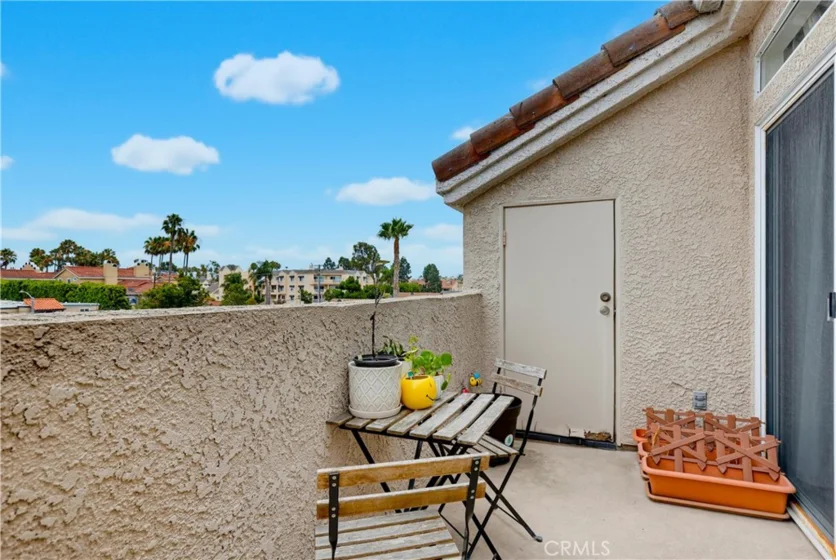4581 Warner #302 photo 29