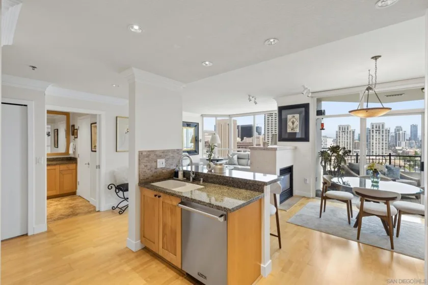 700 W Harbor Drive #1502 photo 7
