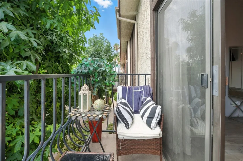 14937 Sherman Way #7 photo 19