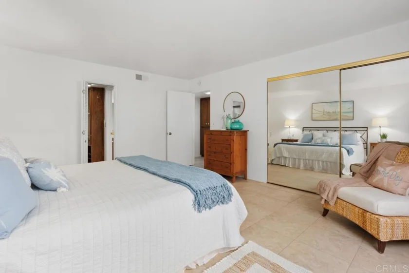 1112 S Pacific Street #B photo 5