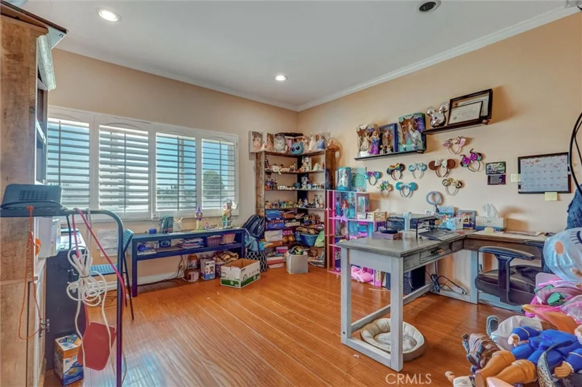 6323 Reseda #1 photo 15