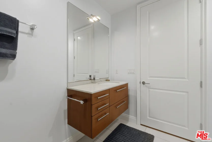 8121 Norton Avenue #201 photo 47