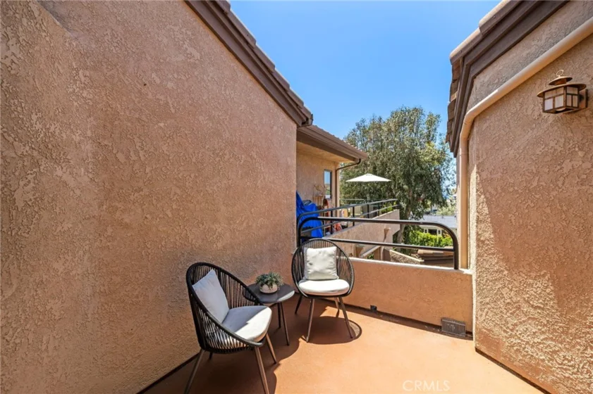 251 Calliope Street photo 26