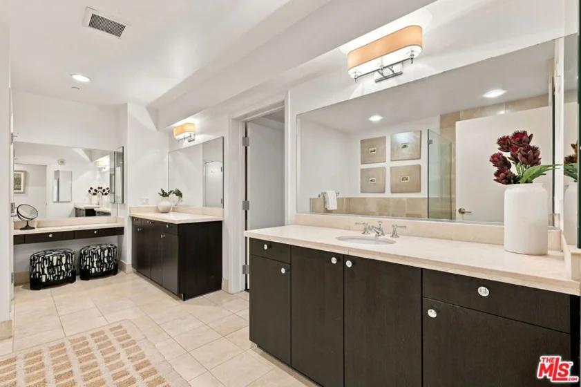 10800 Wilshire Boulevard #403 photo 44