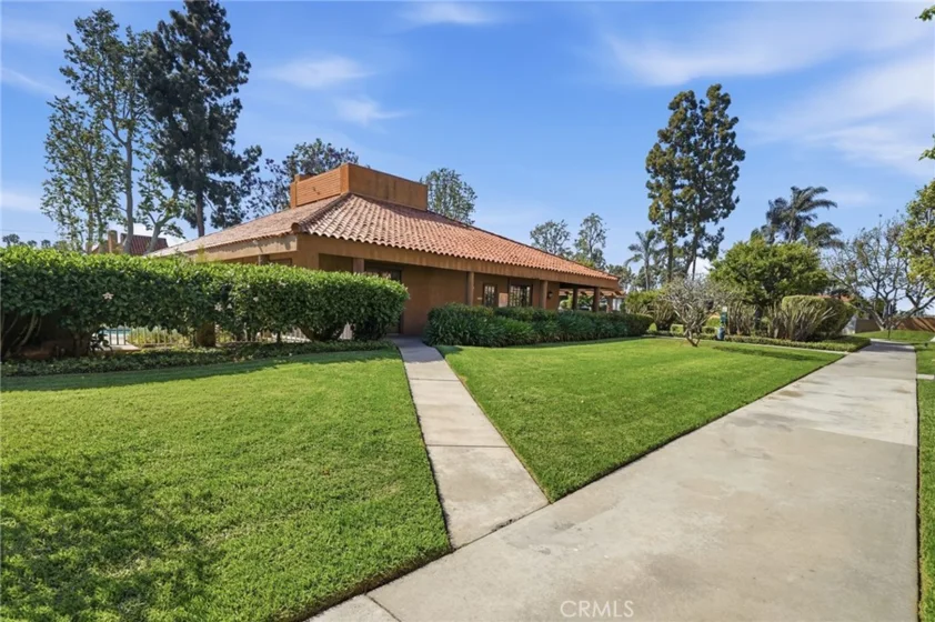 6600 Warner #205 photo 29