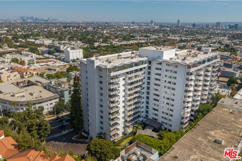 1155 N La Cienega Boulevard #110 photo 38