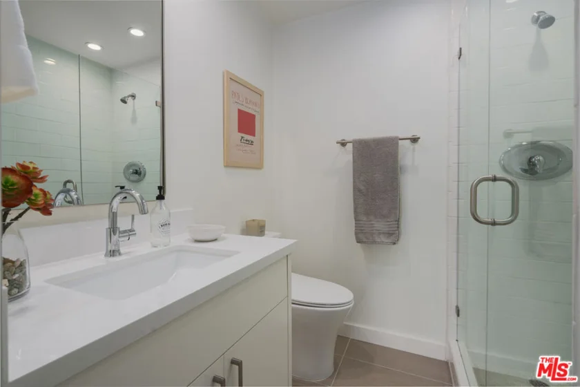 1131 Alta Loma Road #428 photo 15