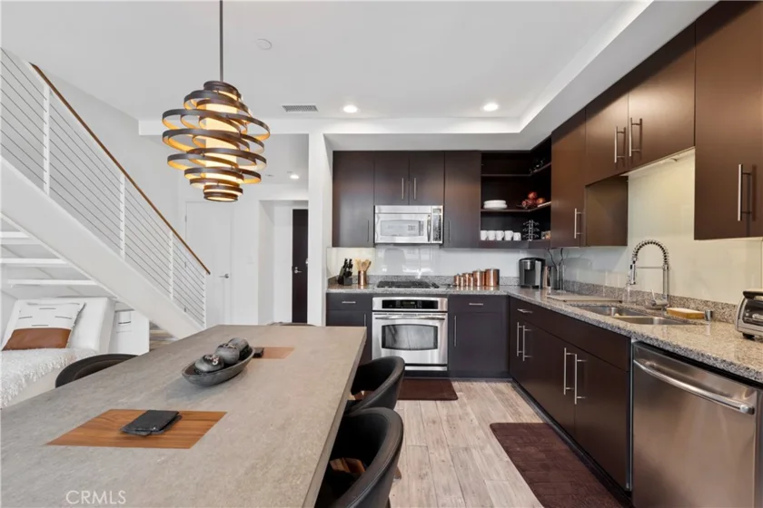 1100 Wilshire Boulevard #1707 photo 10