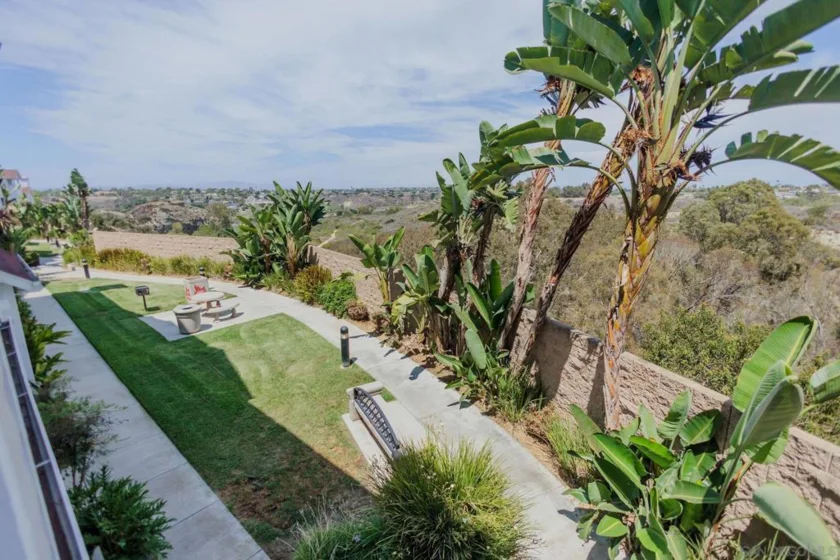 810 Harbor Cliff Way #230 photo 14