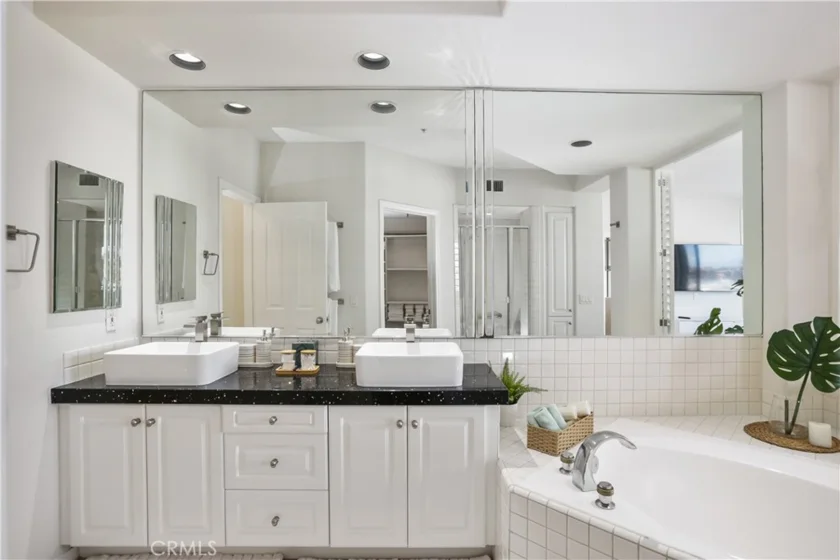 4165 Warner Avenue #202 photo 34