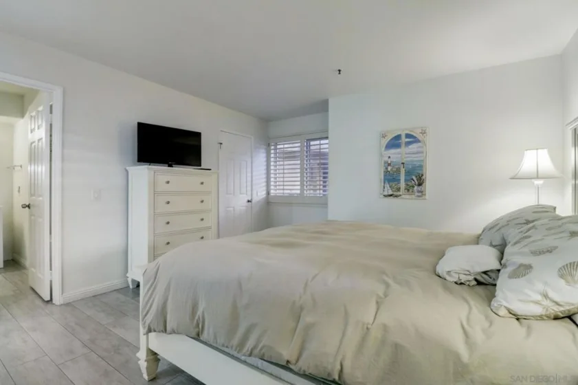 714 Seacoast Drive #104 photo 28